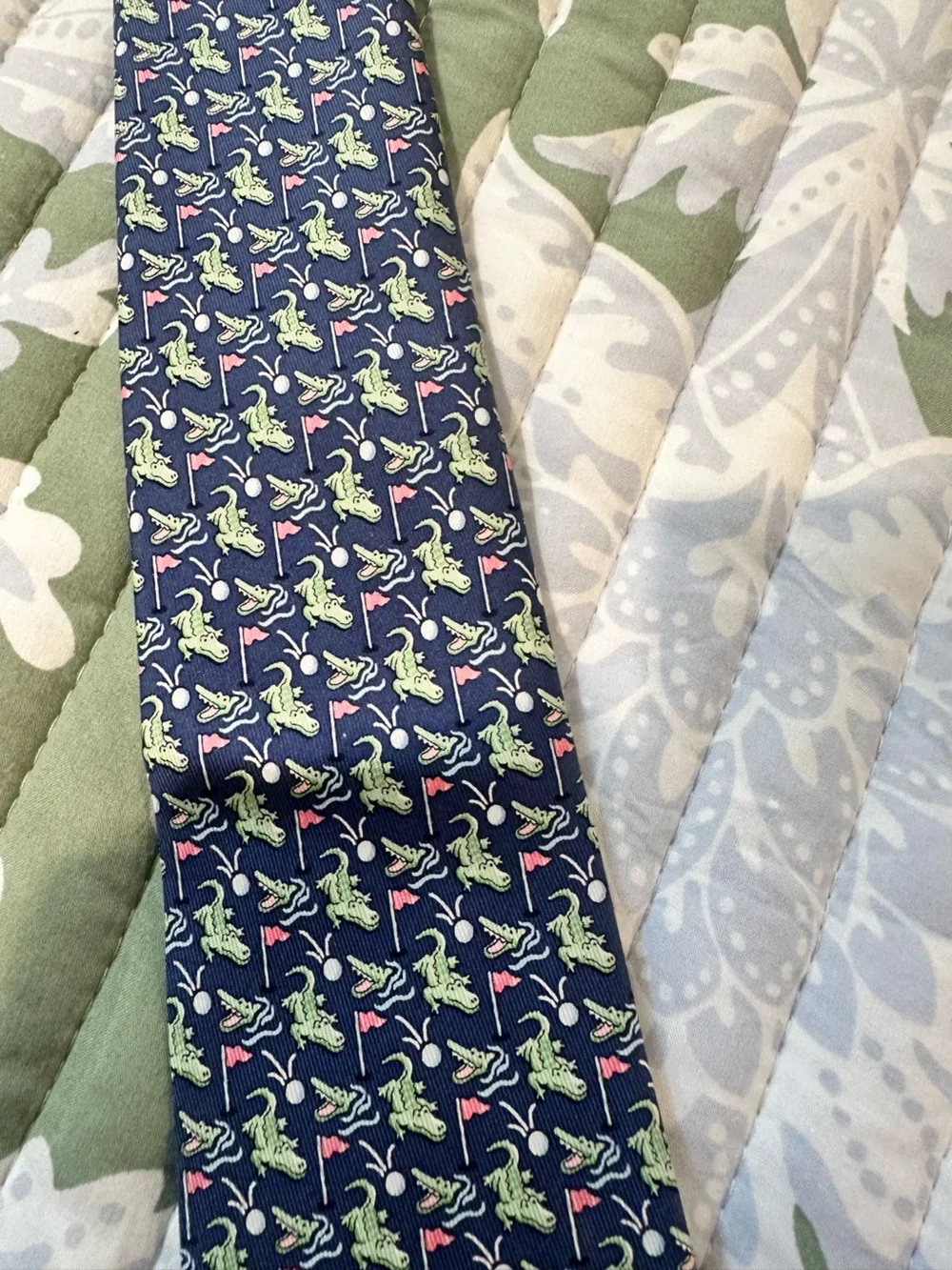 Vineyard Vines playful navy